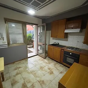 https://casa-lau.it-romehotels.com