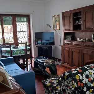 https://montagnola-house.it-romehotels.com